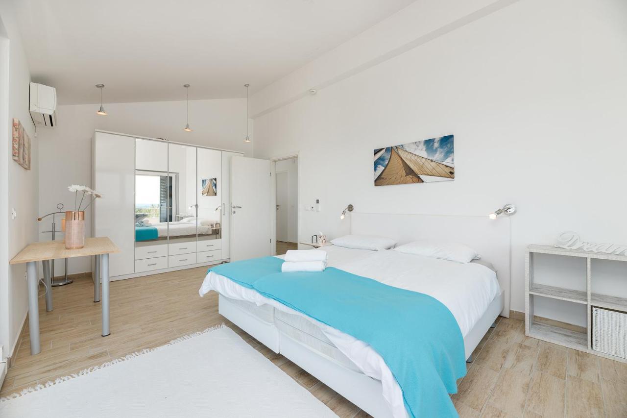 Malo Ferienvilla Privlaka, Pool, Boje, Wi-Fi, Wallbox Privlaka  Eksteriør bilde